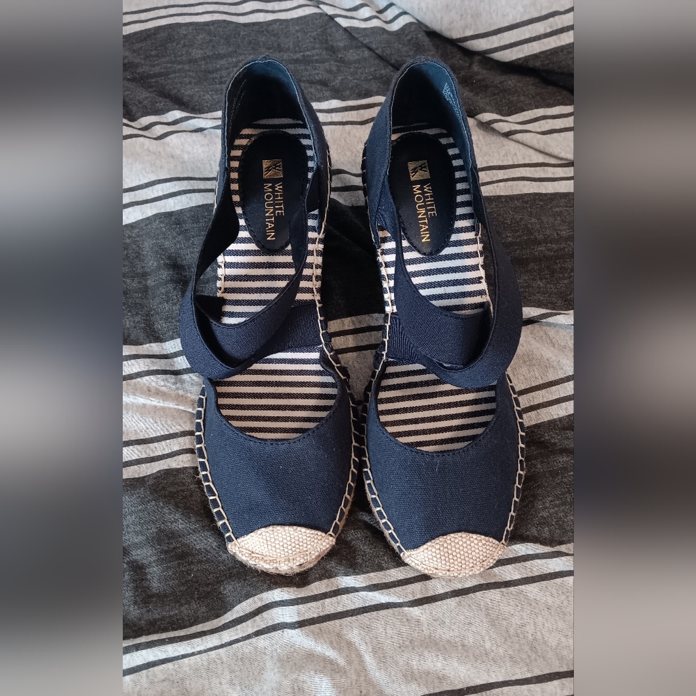 White Mountain Womens Blue Shoes Size 8